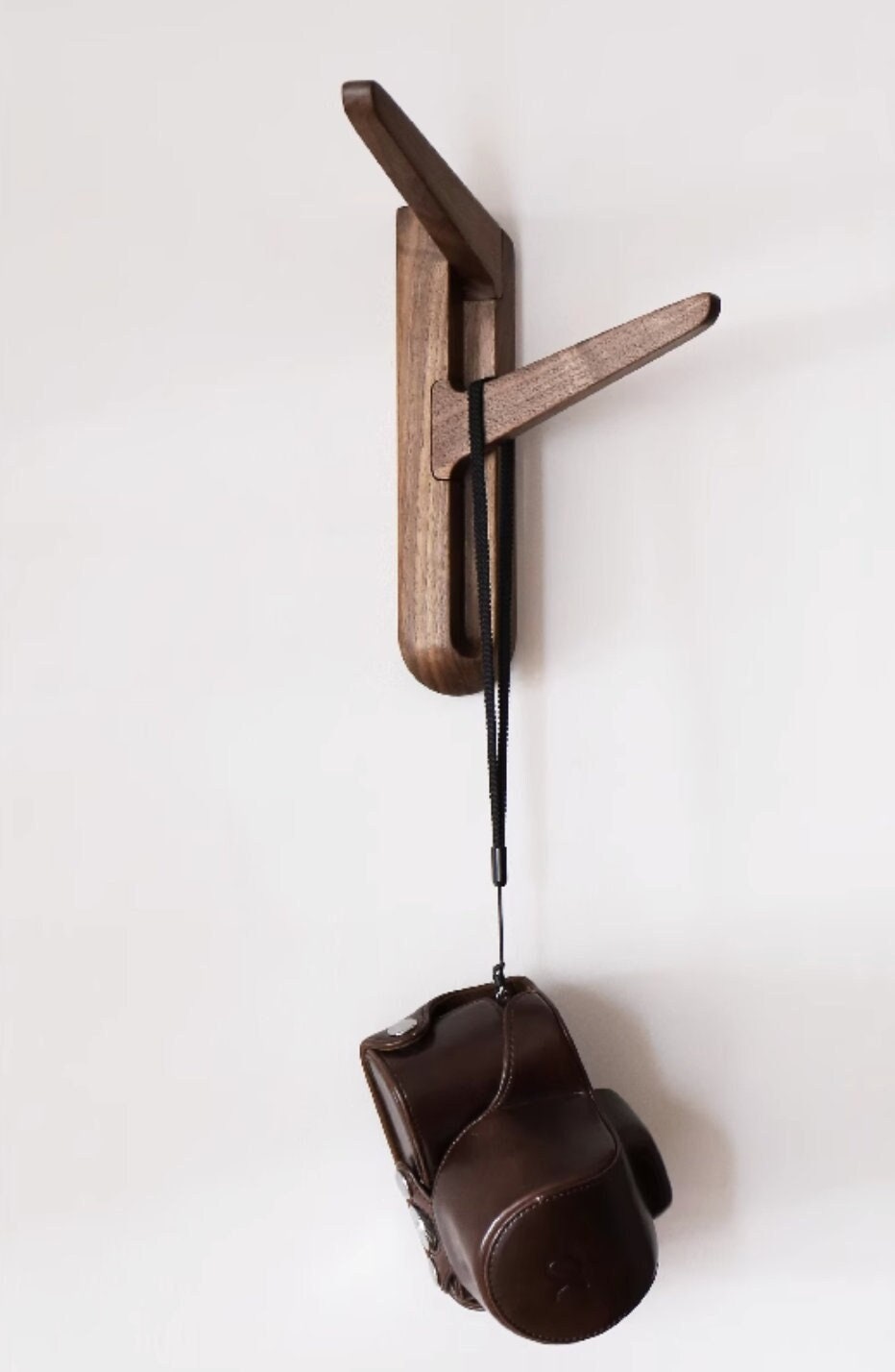 Natural walnut wood wall mounted hanger, flip down wall hook rack, modern wooden coat hanger